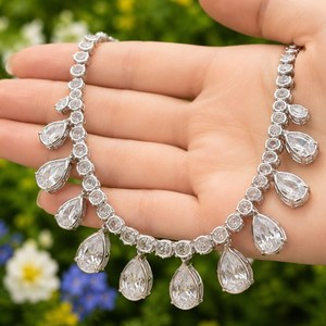 Collier en moissanite taille poire, plaqué or blanc 14 carats, bijoux de fiançailles pour femme - Product Image 4