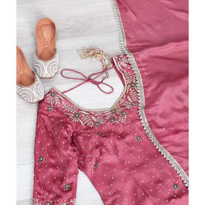 Ensemble haut, bas et dupatta pour femme, pour les fêtes, avec un travail artisanal élégant en perles - Product Image 1