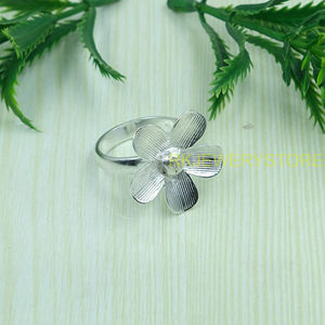 Bague Fleur en Argent Sterling 925 Faite à la Main, Bague Florale Tendance pour Femme, Bijou de Mode, Cadeau pour Femme, Petite Amie, Elle - Product Image 5
