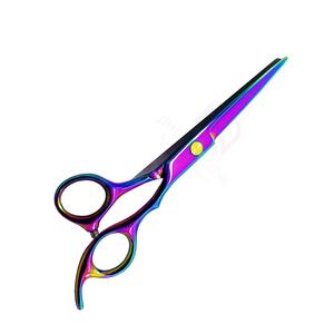 Tijeras de Peluquería Profesionales de Color Titanio, Cuchillas de Acero Afiladas, Reposa Dedos Fijo, Tijeras de Salón de Alta Calidad - Product Image 4