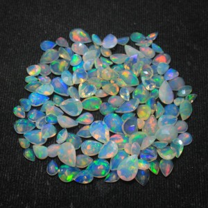 Ópalo facetado de 7x10 mm, ópalo etíope natural multicolor, gema de corte pera, ópalo de calidad superior con juego de colores para joyería. - Product Image 2