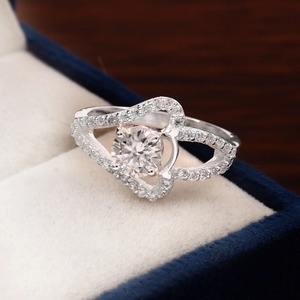 Anillo de Plata de Ley 925 con Moissanita en Forma Redonda, Regalo para Boda, Compromiso y Aniversario - Product Image 2