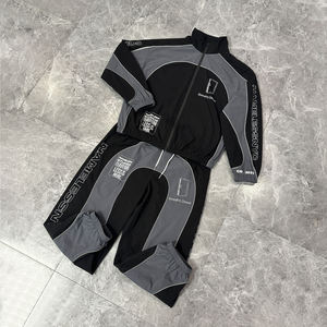 Ensemble survêtement en nylon surdimensionné personnalisé pour homme, veste coupe-vent avec fermeture éclair réfléchissante et pantalon de jogging - Product Image 2