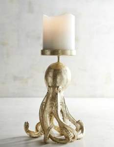 Porte-bougie unique en aluminium en forme de pieuvre avec un design distinctif pour une collection de décoration artistique pour la maison - Product Image 1