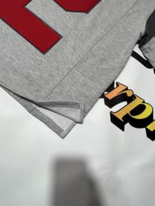 T-shirts personnalisés en coton French Terry avec broderie appliquée, style Letterman Baseball, avec nom et numéro sur panneau, en jersey respirant - Product Image 3