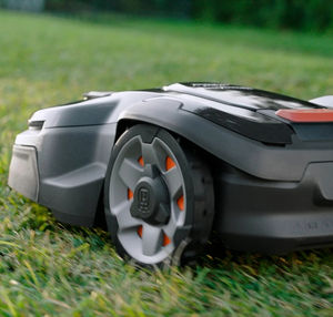 ขายส่งจากโรงงาน Husqvarna Automower 520 เครื่องตัดหญ้าอัตโนมัติประสิทธิภาพสูง เครื่องตัดหญ้าอัจฉริยะสำหรับสวน - Product Image 1