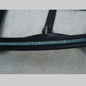 Cuir de qualité supérieure avec licou de cheval fantaisie décoratif en cristal Bling | Licol en cuir véritable pour chevaux - Product Image 2