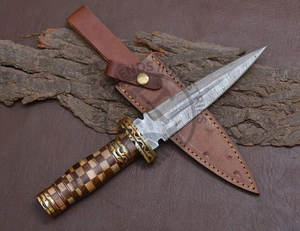 Nouveau couteau à lame fixe personnalisable de marque, couteau Dogger en acier Damas avec manche en bois de rose, meilleur couteau de survie et de chasse de collection - Product Image 3