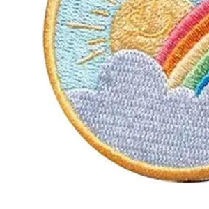 Écussons brodés de qualité supérieure pour vêtements, écussons personnalisés avec logo brodé en couleur unie - Product Image 2