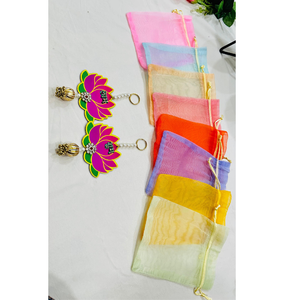 Ensemble cadeau traditionnel indien en forme de lotus avec des pochettes en organza colorées pour les mariages et les cadeaux de retour de festival - Product Image 5
