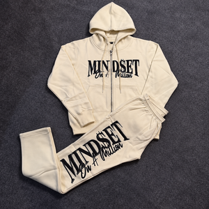 Conjunto de Sudadera con Capucha y Pantalones Deportivos con Gráficos Personalizados, Pedrería, Pierna Ancha, Estilo Urbano, Unisex, Marca Privada, OEM, Venta al Por Mayor - Product Image 6