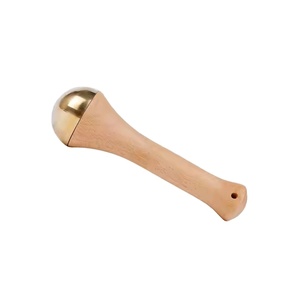 Varita curativa Kansa hecha a mano de madera de acacia y latón 100% masajeador Ayurvédico natural para terapia facial, corporal y de relajación - Product Image 1