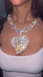 Bague en forme de cœur sertie de pierres, Bague Hip Hop, Bague cœur personnalisée sertie de pierres, Bague cœur en Moissanite, Bague pour rappeurs, Bague de pinky pour homme - Product Image 2