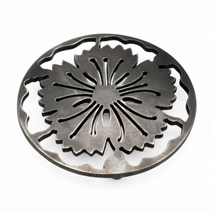Sous-plat rond en acier inoxydable écologique, épais et résistant à la chaleur, avec motif grue classique, pour plats chauds et casseroles - Product Image 6