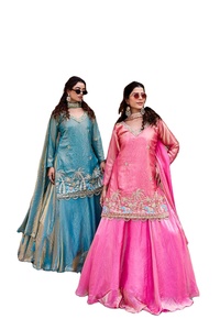 ชุดเลเฮนกา โจลี ชารารา ลาชา ดูปัตตา สำหรับผู้หญิง งานปักหนัก ดีไซน์เนอร์ ออกแบบหรูหรา สำหรับงานปาร์ตี้ งานแต่งงาน ป้องกันแสงแดด ความยาวระดับพื้น - Product Image 6