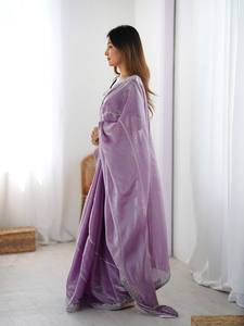 Sari Classic Glow Dream Shine, scintillant à chaque pas, ce sari de créateur éblouissant, conçu avec amour, saris élégants. - Product Image 4
