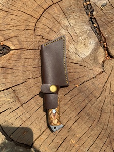 Couteau de boucher de poche en acier 12c27 Nordic Forge avec étui - Couteau de ranch à lame pleine avec manche en bois Pakka - Vente en gros OEM personnalisée - Product Image 3