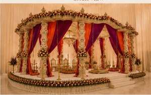 Mandap de madera de diseño exquisito para bodas jaines, elegante mandap de madera con cortinas moradas y naranjas para decoración de bodas en EE. UU. - Product Image 5