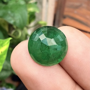 Esmeralda Genuina de Zambia de 9 Quilates, Verde Vibrante, Corte Ovalado Escalonado, Gema Suelta para Diseños de Joyería Personalizados, Anillos y Colgantes - Product Image 5