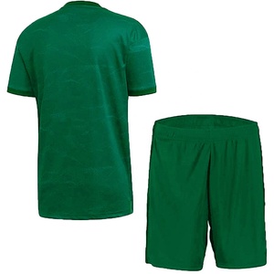 Ensemble de survêtement de football personnalisé pour homme adulte, imprimé par transfert thermique, maillot à manches courtes col en V et short, 2 pièces pour équipe - Product Image 6