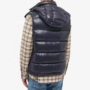 Gilet matelassé d'hiver décontracté pour homme, avec capuche épaisse amovible, en toile brillante, sans manches, avec poches décoratives, vêtement d'extérieur très tendance - Product Image 2