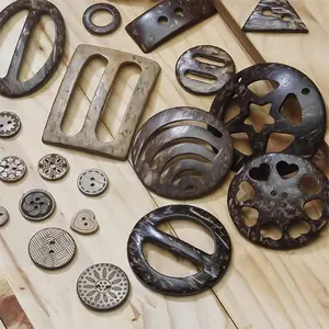 Hebilla de botón de coco láser, material natural, bonito - Product Image 1