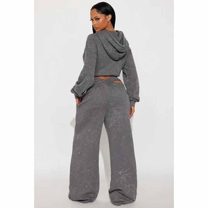 Custom Logo Breathable Anti-Wrinkle 100% Cotton Loose Fit Straight Leg Sweatpants with Drawstring Closure Side Strips for Men - Product Image 2