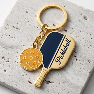 Llavero de aleación de zinc ligero y personalizado con dijes de esmalte de pala de pickleball irregular - Product Image 4