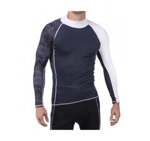 Vente en gros de chemises à compression vierges BJJ Rash Guards à manches longues unies pour hommes design personnalisé - Product Image 3