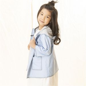 เสื้อโค้ทกันฝนสำหรับเด็กสีฟ้า/เทาล้วนผ้าโพลีเอสเตอร์ ODM สำหรับเด็ก - Product Image 2