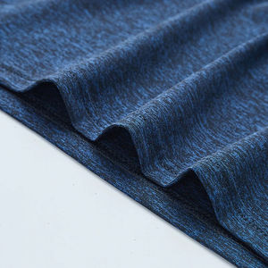 T-shirt de sport pour homme en polyester, coupe ajustée, séchage rapide, respirant, pour entraînement, logo personnalisé, fabricant OEM ODM - Product Image 5