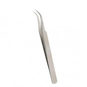 Pinzas Profesionales de Acero Inoxidable con Punta Inclinada y Curvada para Extensión de Pestañas, Certificadas por la CE, de Med Innovations - Product Image 4