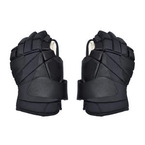 Guantes de hockey sobre hielo OEM diseñados con una construcción ligera que ofrece un fácil control y una protección de alto nivel durante partidos competitivos. - Product Image 5