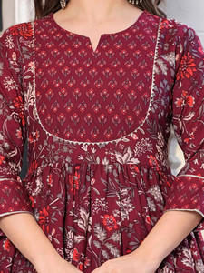 Floral Printed Notch Neck Anarkali <b>Kurta</b> Trousers Dupatta <b>Women</b> Traditional Rayon Regular Fit Knee-Length Casual Wear Quick Dry - Product Image 6