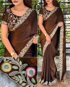 Sari indio de calidad de exportación para fiestas, de satén Fandy con bordado Zari y trabajo de espejos Savroski hecho a mano, fabricante de moda femenina. - Product Image 3