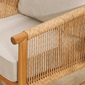 Ensemble de jardin contemporain avec canapé 2 places, deux chaises, meubles d'extérieur écologiques, durables, résistants aux intempéries, design en teck - Product Image 4