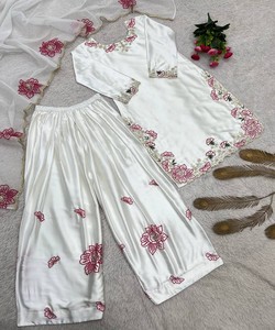 Traje Salwar Moderno con Bordado de Seda Devsena, Dupatta, Ropa Étnica para Mujer, Traje Tradicional Indio para Bodas y Fiestas DHK-1394 85196 - Product Image 3