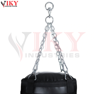 Kit d'entraînement complet de boxe, sac de frappe robuste noir avec chaînes de suspension pivotantes et rembourrage déchiqueté pour MMA - Product Image 5