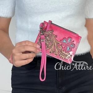 Cartera de Cuero Genuino Hecha a Mano con Diseño Floral y de Mariposas en Rosa y Turquesa, Portamonedas y Tarjetero para Uso Diario Femenino - Product Image 1