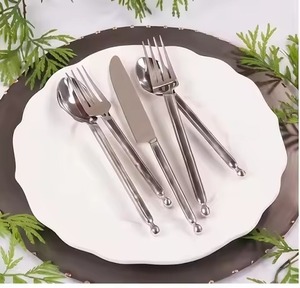 Ensemble de couverts à manche en bois, en acier inoxydable poli miroir, couteau, fourchette, cuillère, vaisselle au design durable - Product Image 4