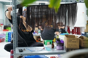 Paquetes de cabello ondulado brasileño de Grado Superior Suelto Onda profunda Crudo Sin procesar Un donante Cabello humano Venta al por mayor Cabello Virgen del proveedor - Product Image 4