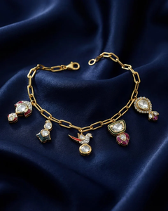 Pulsera de Oro de 14K con Dijes Florales Whimsy Bloom de Danta Gems, Joyería de Diseño Elegante, Accesorio de Moda Ajustable y Estiloso para Mujer - Product Image 4