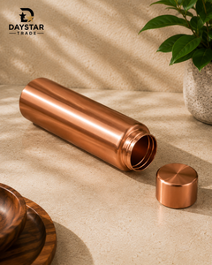 DAYSTAR TRADE Bouteille d'eau portable réutilisable en cuivre pur, design classique, anti-fuite, sans BPA, avec couvercle, garde les boissons chaudes/froides - Product Image 2