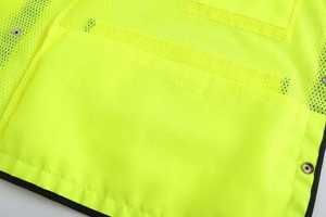 เสื้อกั๊กนิรภัยสำหรับผู้ชายแบบไม่มีแขน รุ่นล่าสุด สำหรับฤดูใบไม้ร่วง ทนทาน เหมาะสำหรับกิจกรรมกลางแจ้ง มาตรฐาน ANSI Class 2  รับสกรีนโลโก้ กันน้ำ กันลม สะท้อนแสง - Product Image 3