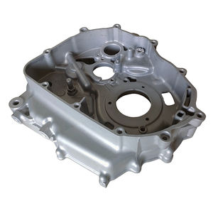 Acabado de superficies mediante chorro de cuentas de vidrio y chorro de arena para accesorios automotrices que mejora la apariencia del producto final. - Product Image 2