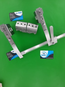 ชุดเครื่องมืออเนกประสงค์สแตนเลสสตีลขนาด 10-12 นิ้ว ยี่ห้อ Burford Finochietto รุ่น Top Selling Manual 2 Blades Rib Spreader Retractor พร้อมใบมีด 2 ใบ - Product Image 2
