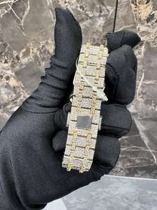 นาฬิกาข้อมือผู้ชายสุดหรู ระบบควอตซ์ ตัวเรือนสแตนเลส ประดับเพชรโมอิสซาไนต์ ดีไซน์ไอซ์เอาท์ พร้อมฟังก์ชั่นวันที่อัตโนมัติ สไตล์ฮิปฮอป - Product Image 2