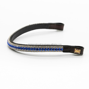 Frontal de cheval en cuir fantaisie personnalisé, orné de cinq rangées de cristaux bleus et dorés, de strass et de chaînes de diamants, pour taille Full Cob - Product Image 1
