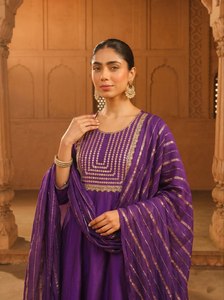 <b>Women</b> Traditional Purple Embroidered <b>Kurta</b> Set With Dupatta Loose Fit Ankle-Length Cotton Ethnic Wear India Pakistan Style - Product Image 4
