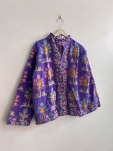 Veste en velours brodée à la main Suzani, manteau pour femme, veste Suzani, cadeau pour elle - Product Image 3